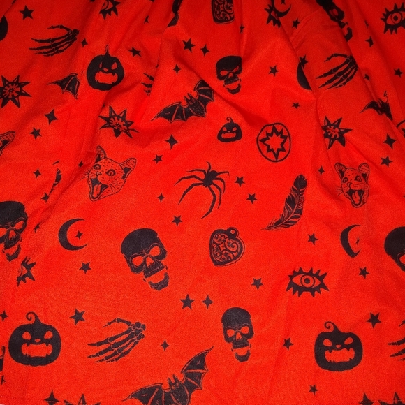 Adorable orange Halloween skirt.. - Picture 3 of 4